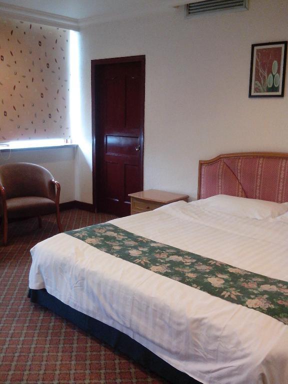 Garden City Hotel Chengdu Room photo