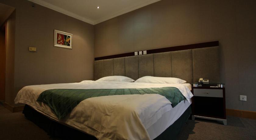 Garden City Hotel Chengdu Room photo