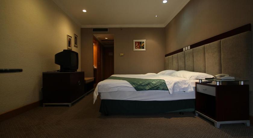 Garden City Hotel Chengdu Room photo
