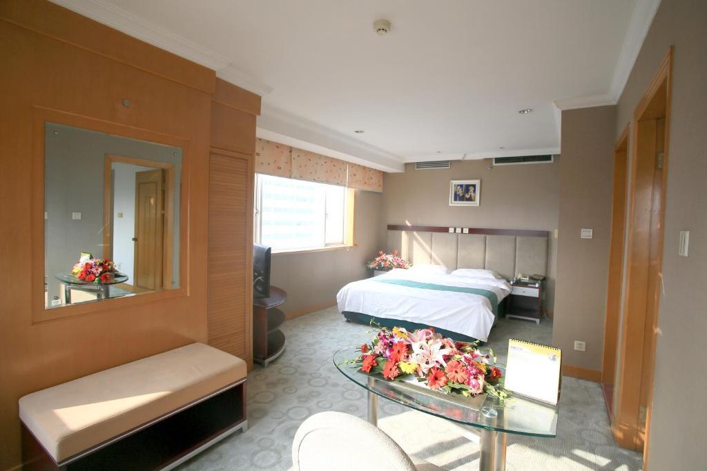 Garden City Hotel Chengdu Room photo