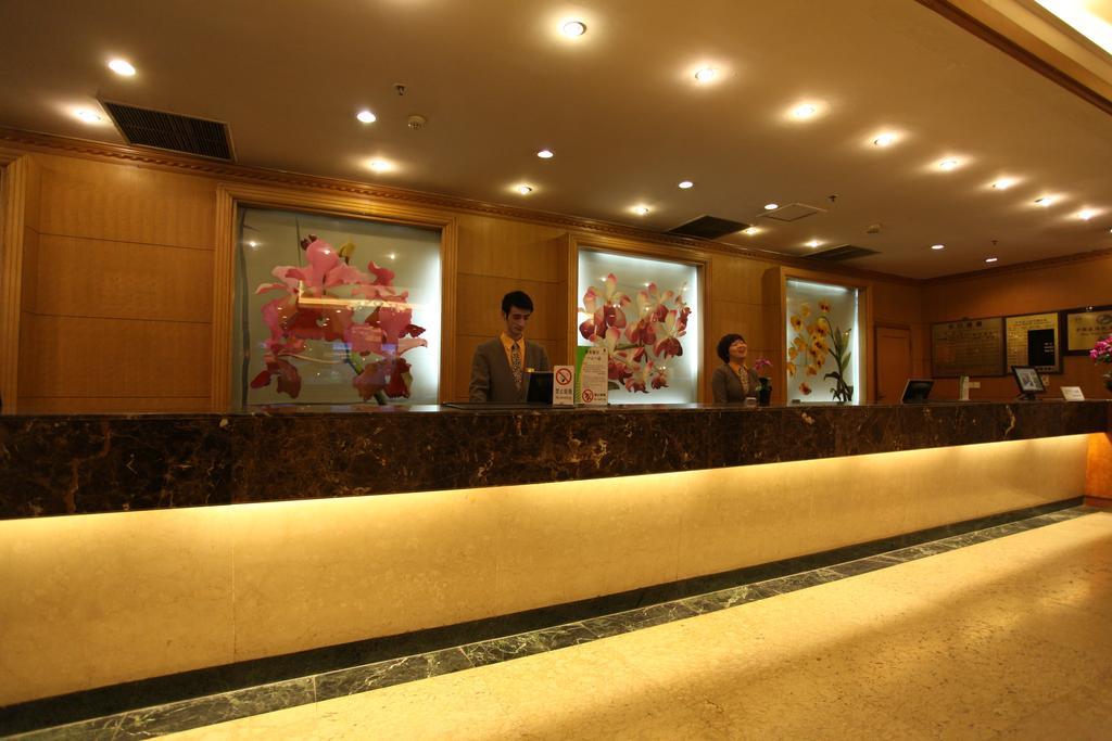 Garden City Hotel Chengdu Exterior photo