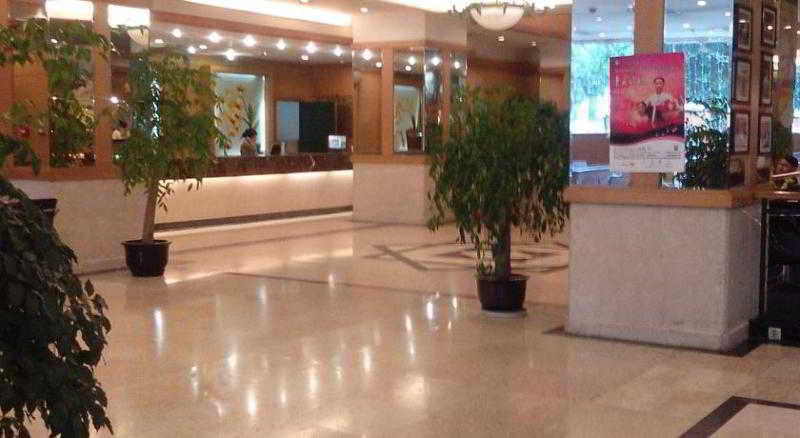 Garden City Hotel Chengdu Exterior photo